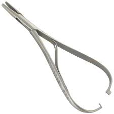 Instrument-de-chirurgie-01
